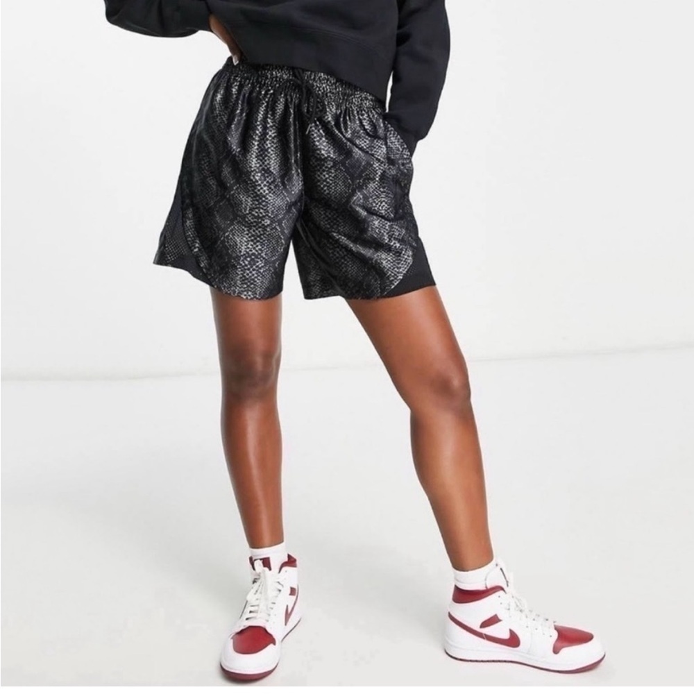 Nike Dri-Fit Rebel Fly Basketball Shorts Medium NWT
